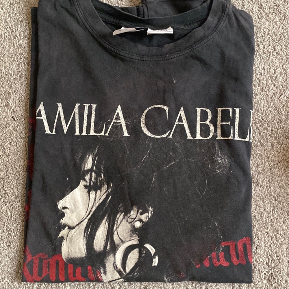 Camila Cabello boyfriend, T-shirt